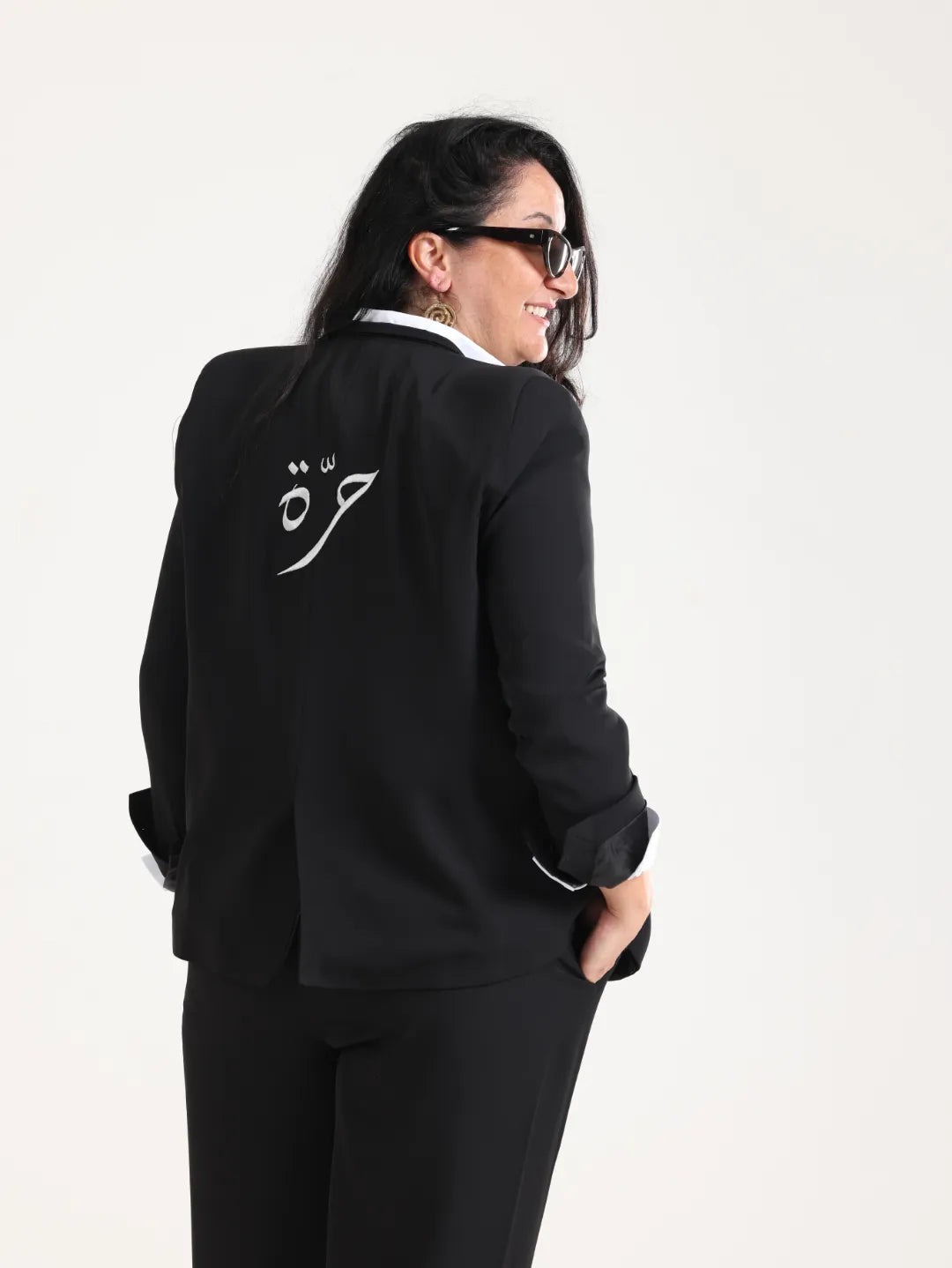 Oversized Chic Blazer Black - حرّة