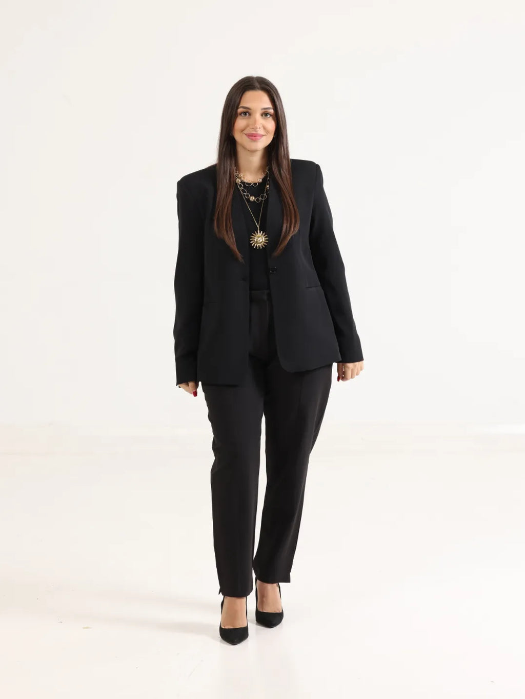 Oversized Chic Blazer Black - حرّة